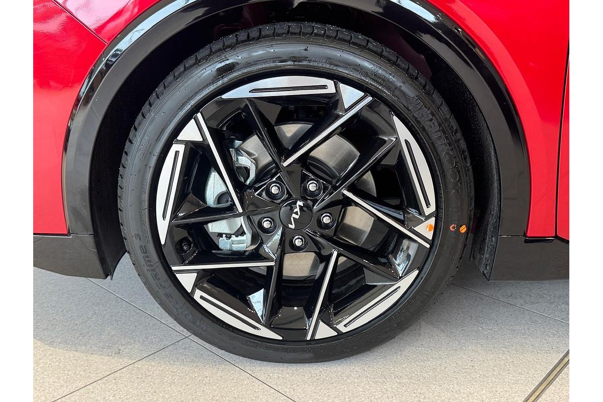 2025 Kia K4 GT-Line CL4m