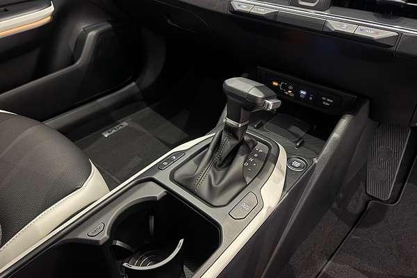 2025 Kia K4 GT-Line CL4m