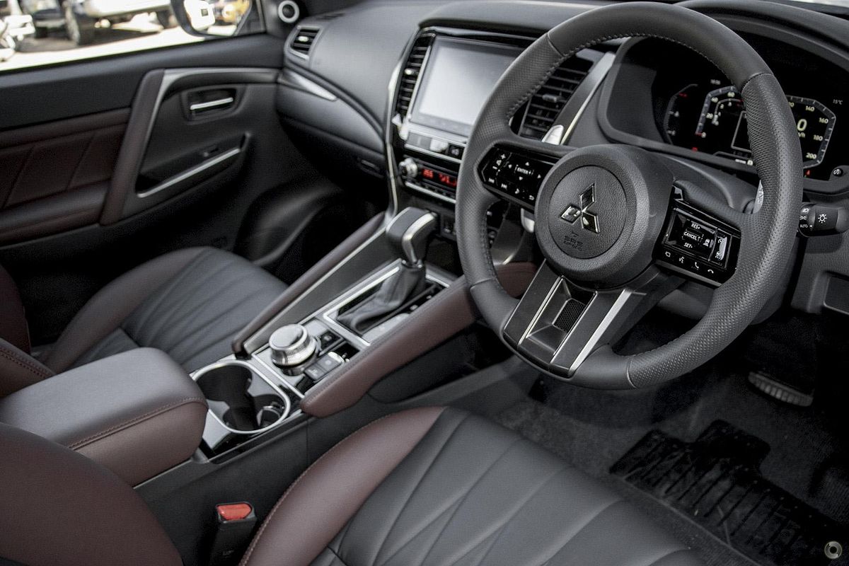 2025 Mitsubishi Pajero Sport GSR QG