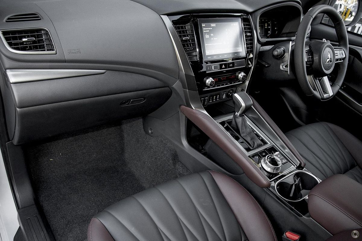 2025 Mitsubishi Pajero Sport GSR QG