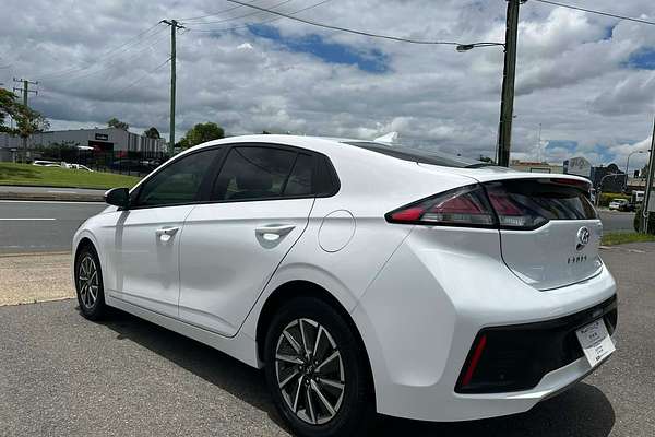 2021 Hyundai IONIQ Hybrid Elite AE.V4