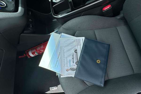 2021 Hyundai IONIQ Hybrid Elite AE.V4