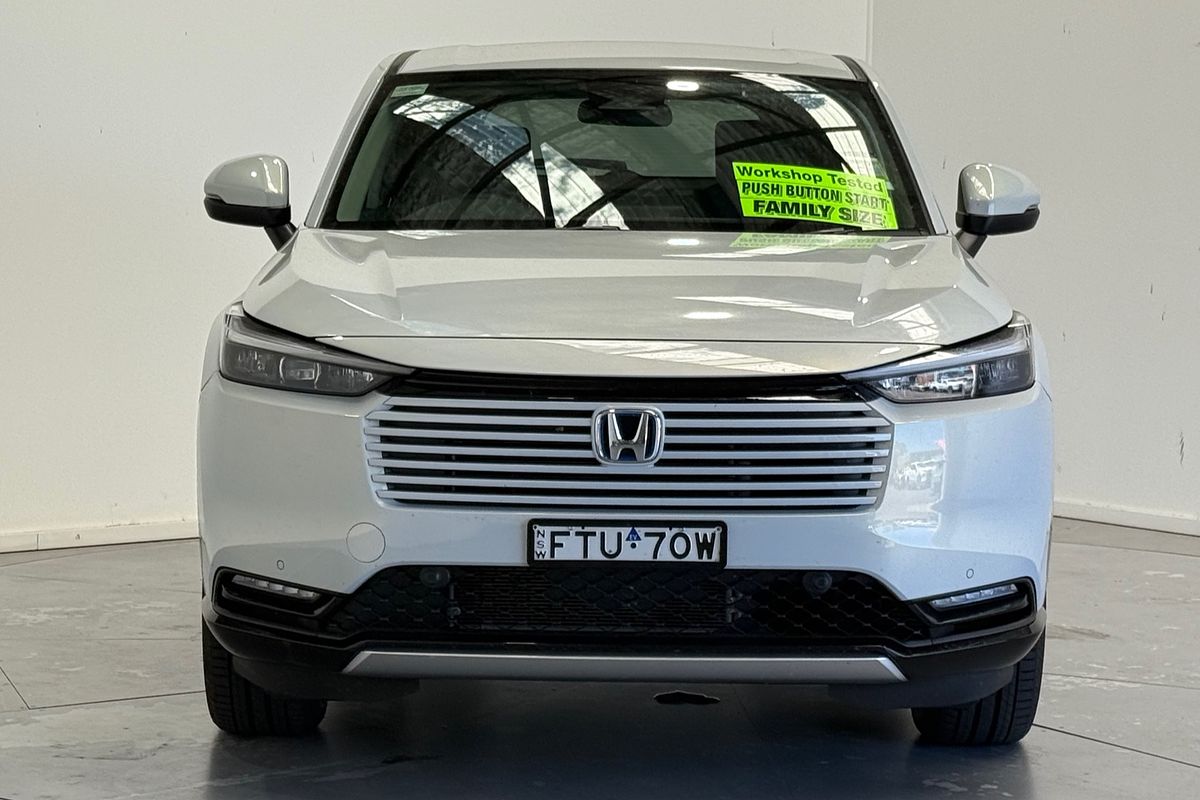 2025 Honda HR-V e:HEV X
