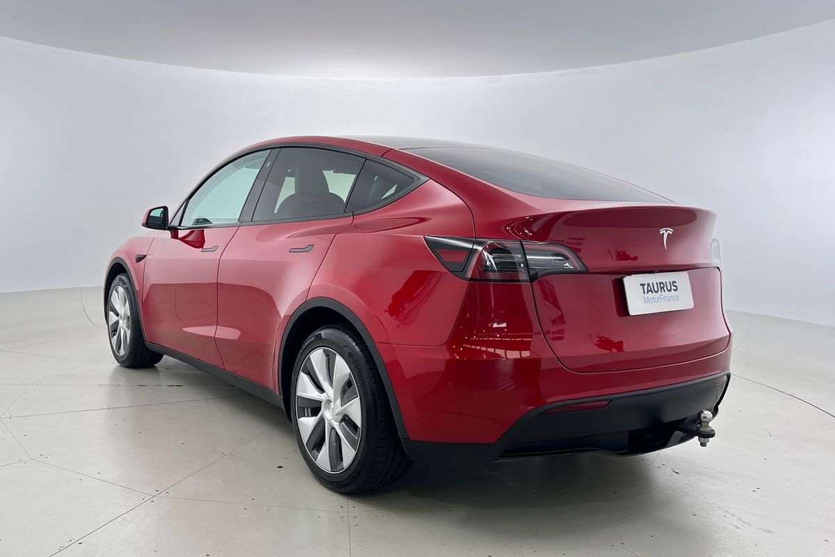 2022 Tesla Model Y Rear-Wheel Drive