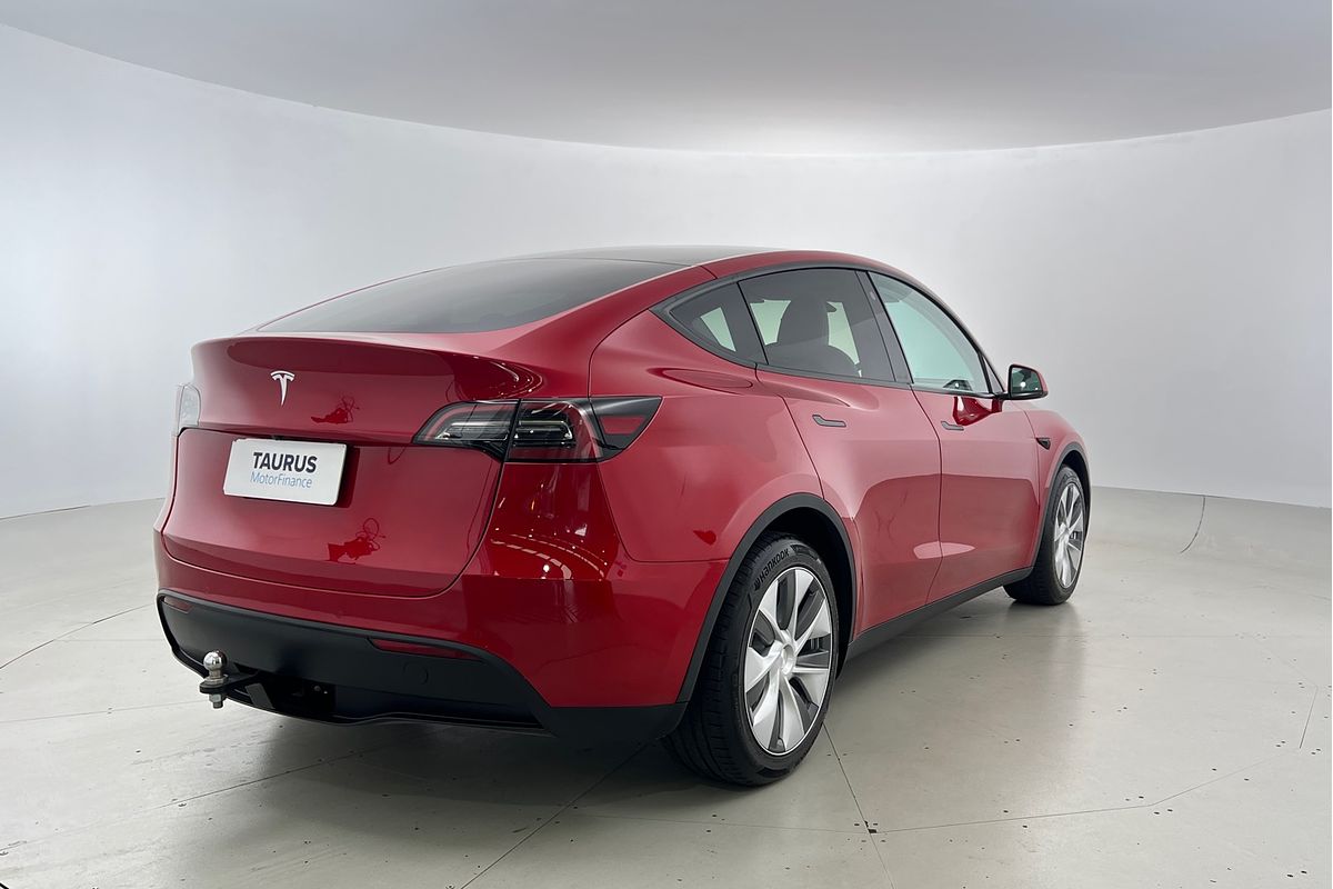 2022 Tesla Model Y Rear-Wheel Drive