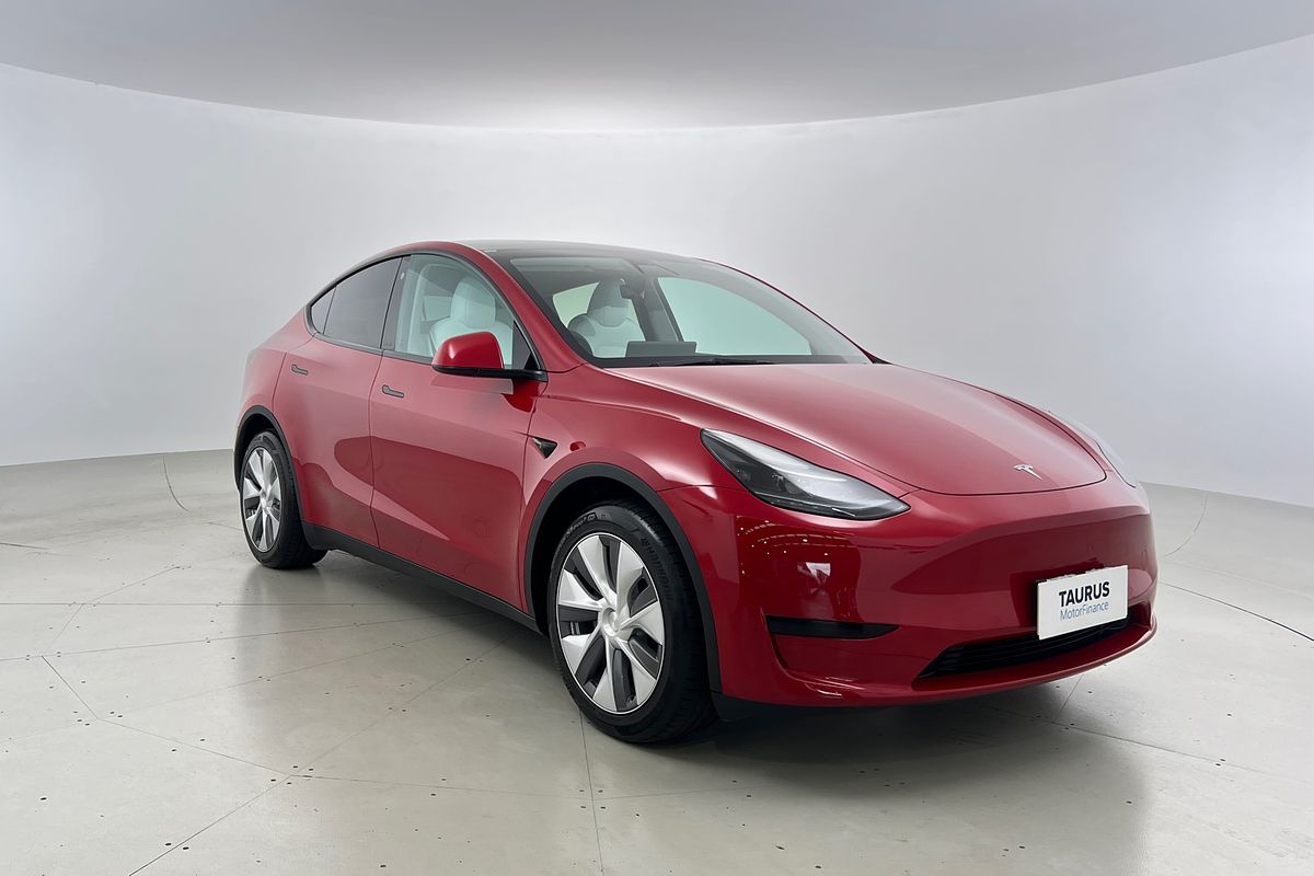 2022 Tesla Model Y Rear-Wheel Drive
