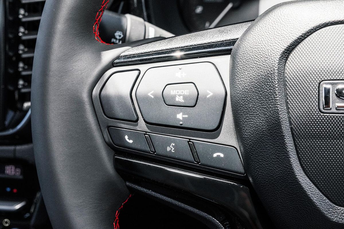 2025 Isuzu D-MAX X-TERRAIN 4X4