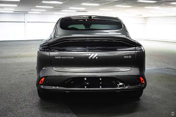 2025 MG IM6 Premium S12L