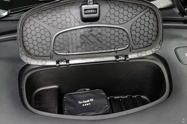 2025 MG IM6 Premium S12L