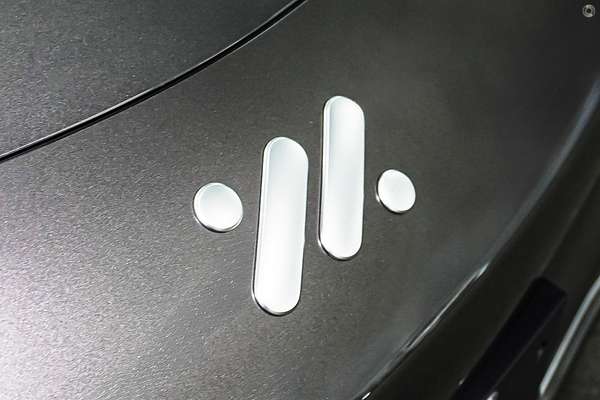 2025 MG IM6 Premium S12L