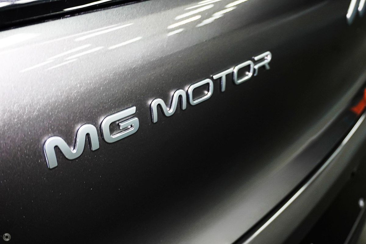 2025 MG IM6 Premium S12L