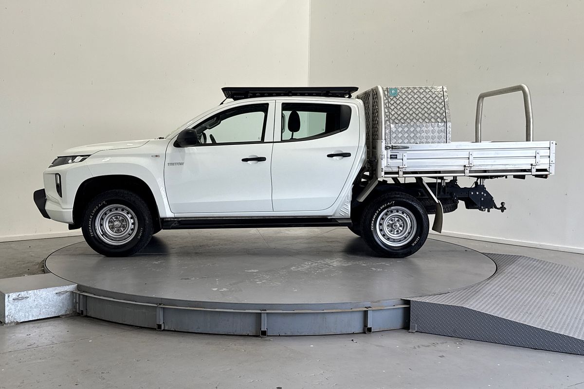 2022 Mitsubishi Triton GLX MR