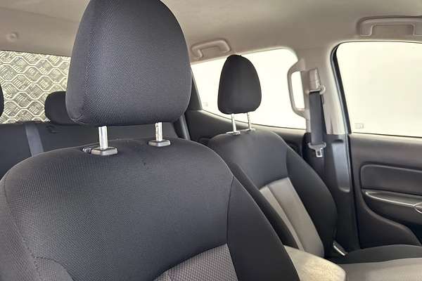 2022 Mitsubishi Triton GLX MR