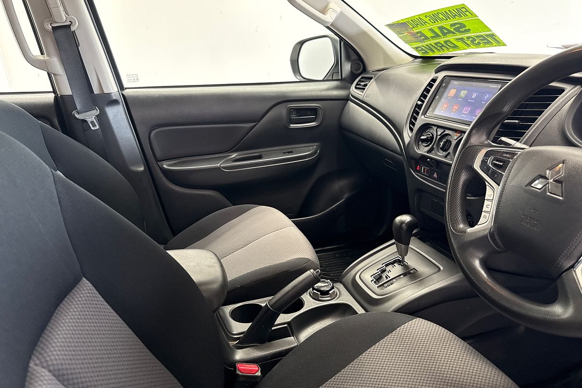 2022 Mitsubishi Triton GLX MR