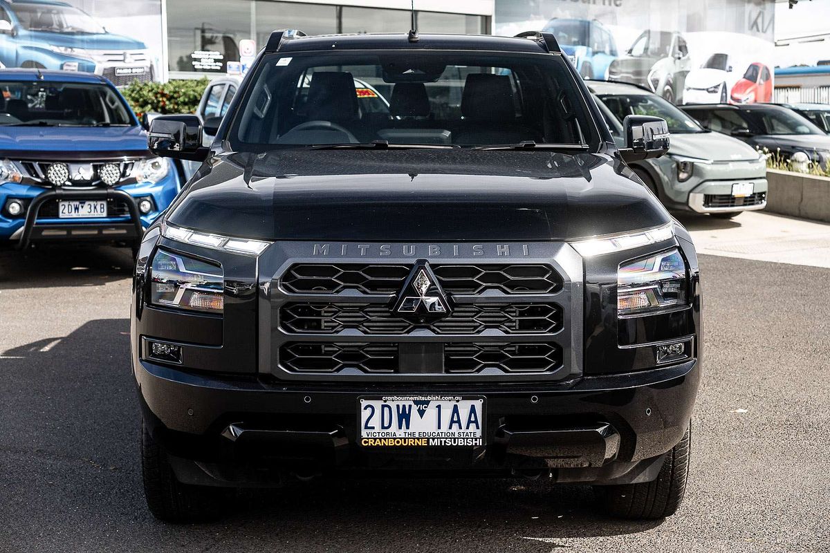 2025 Mitsubishi Triton GSR MV 4X4