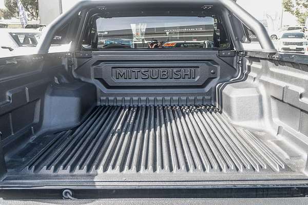 2025 Mitsubishi Triton GSR MV 4X4