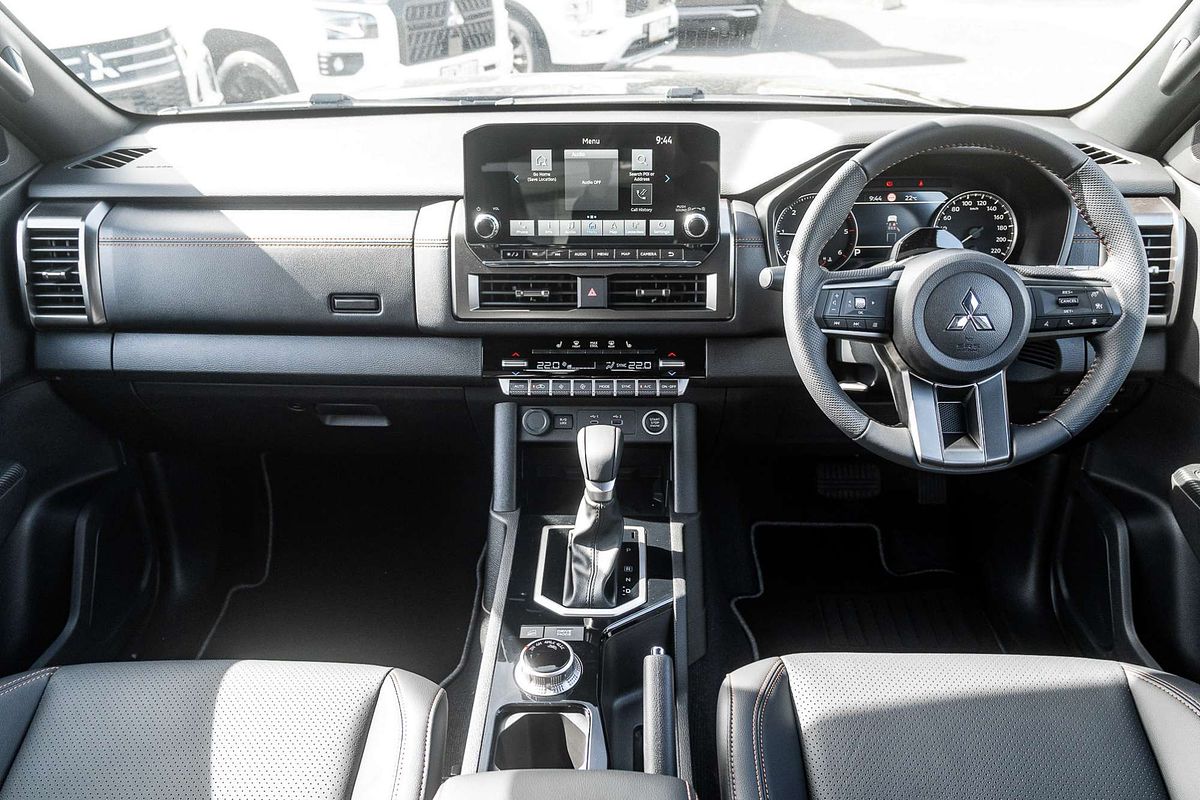 2025 Mitsubishi Triton GSR MV 4X4