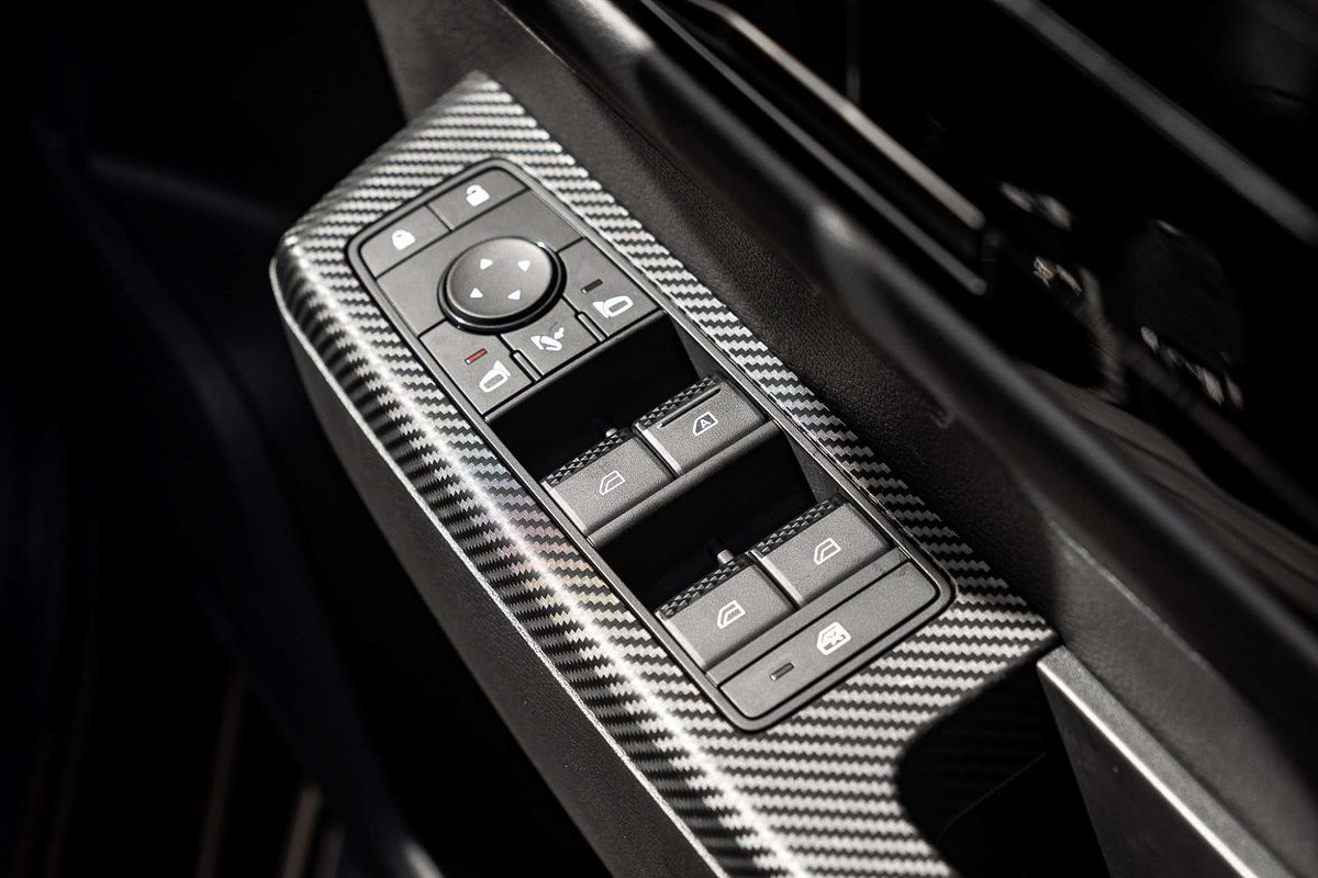 2025 Mitsubishi Triton GSR MV 4X4