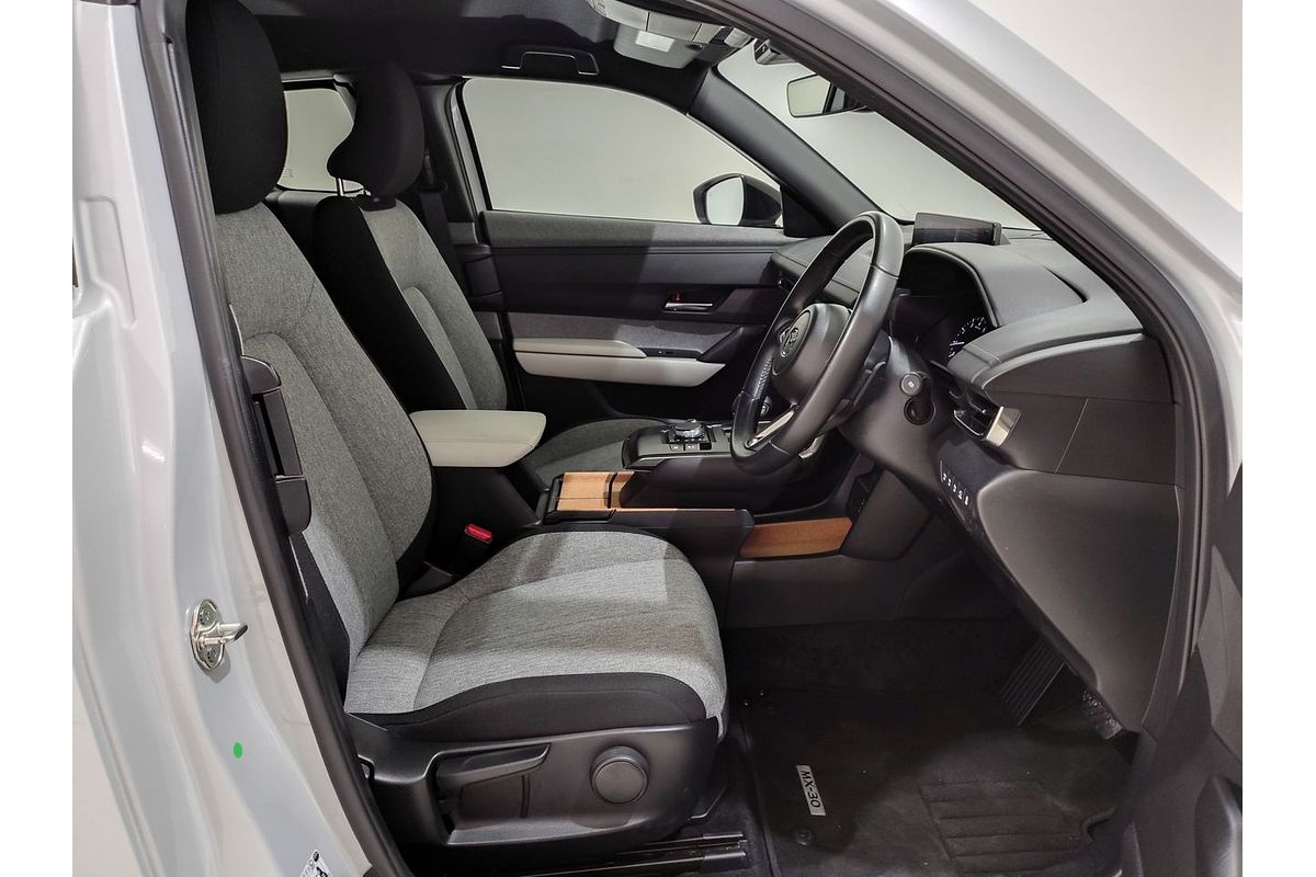 2023 Mazda MX-30 G20e Evolve DR Series