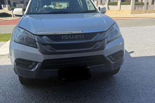 2014 Isuzu MU-X LS-M
