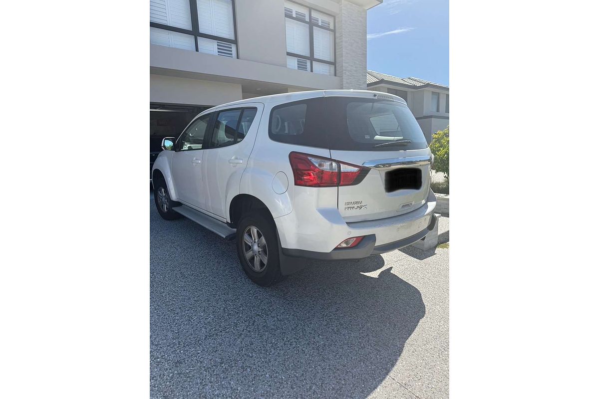 2014 Isuzu MU-X LS-M