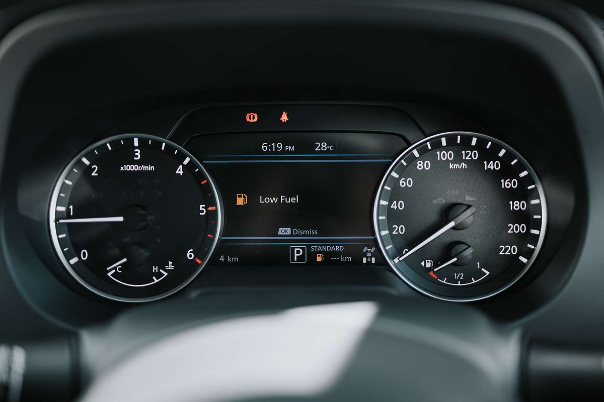 2025 Nissan Navara ST D23 4X4