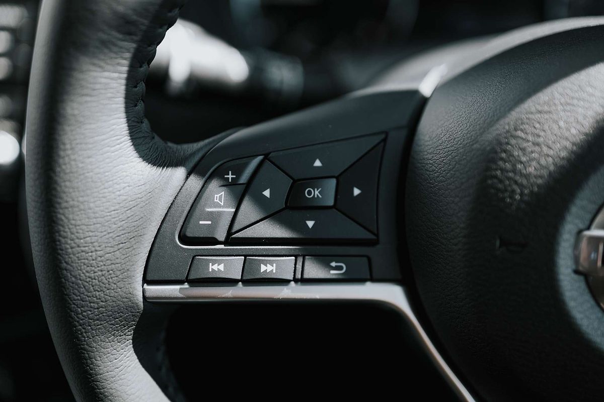 2025 Nissan Navara ST D23 4X4