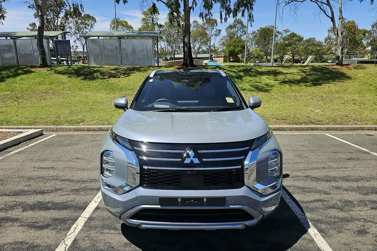 2025 Mitsubishi Outlander Exceed Tourer ZM