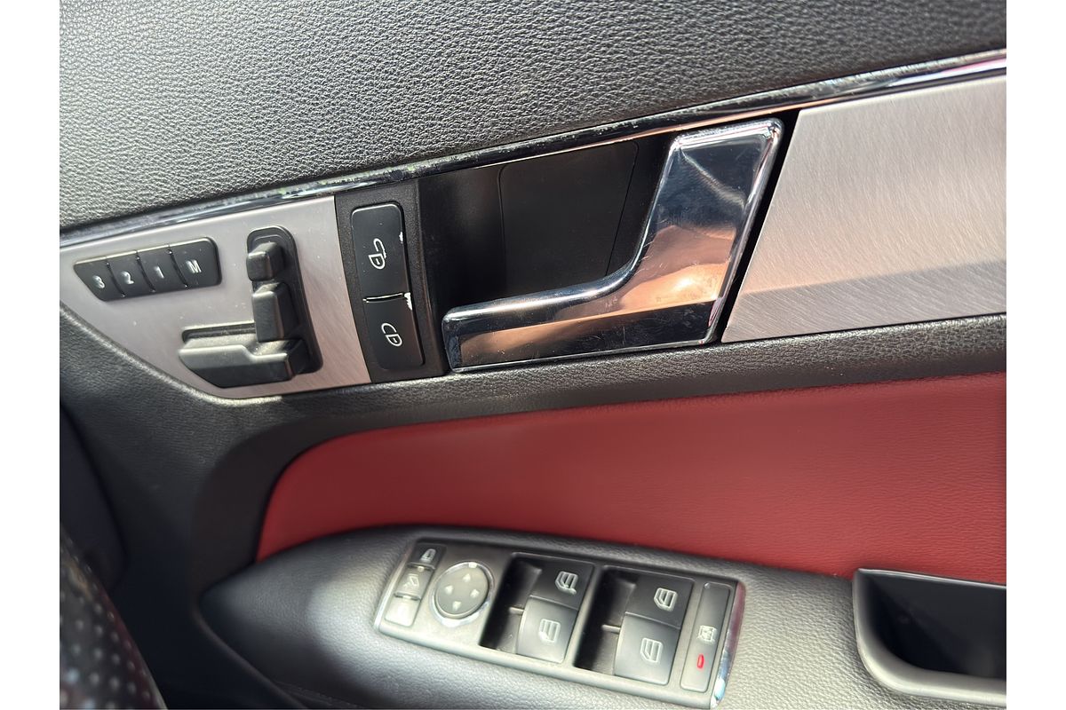 2009 Mercedes-Benz E 500 500 COUPE