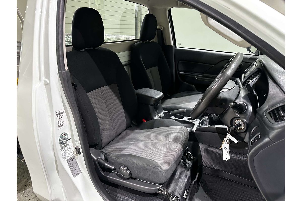 2022 Mitsubishi Triton GLX MR Rear Wheel Drive