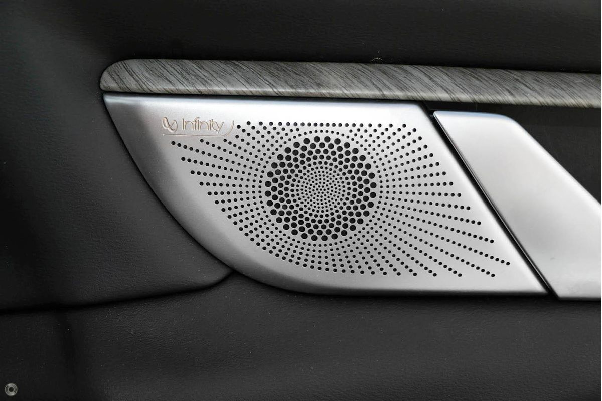 2025 GWM Tank 500 Ultra Hybrid P03