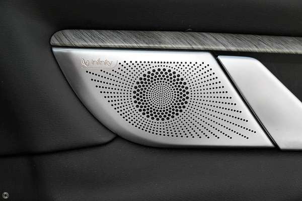 2025 GWM Tank 500 Ultra Hybrid P03