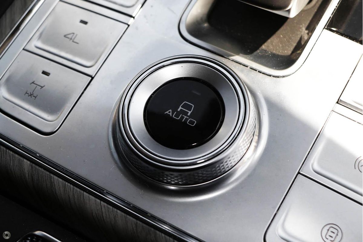 2025 GWM Tank 500 Ultra Hybrid P03