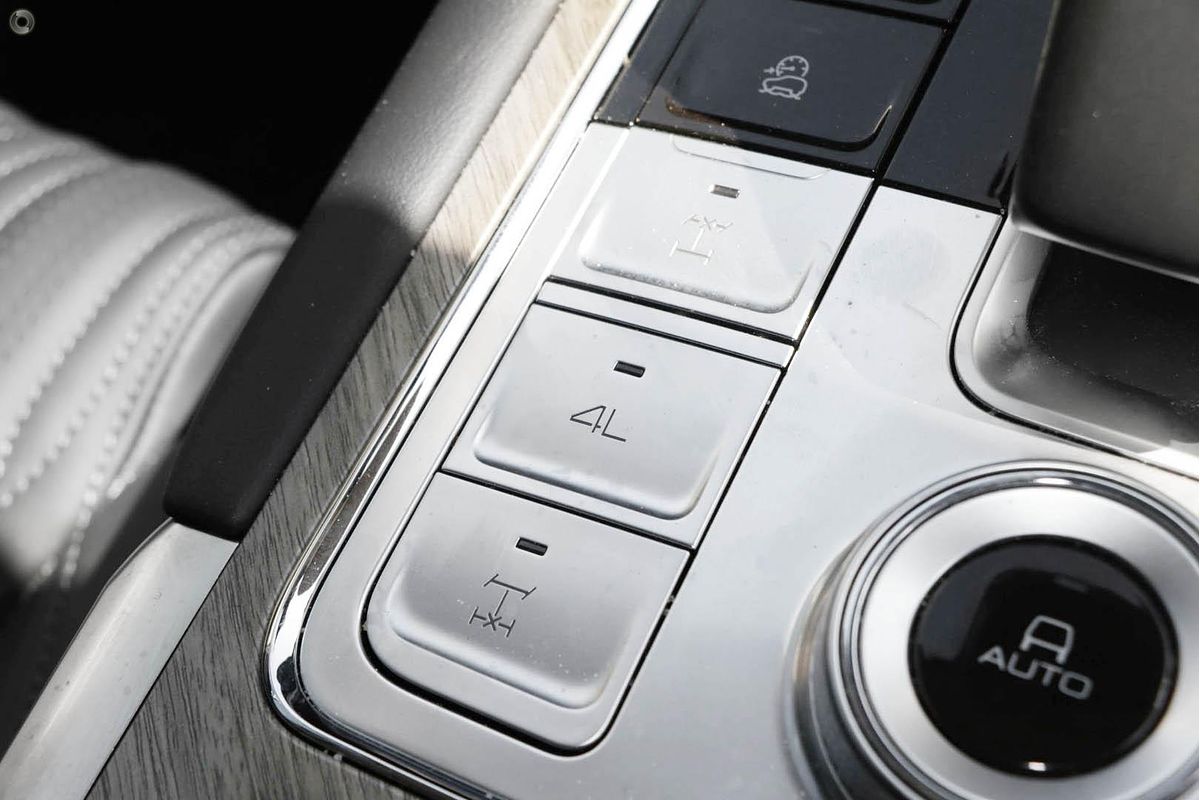 2025 GWM Tank 500 Ultra Hybrid P03