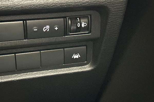 2024 Mitsubishi Outlander ES ZM