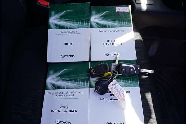 2021 Toyota Hilux SR GUN126R 4X4