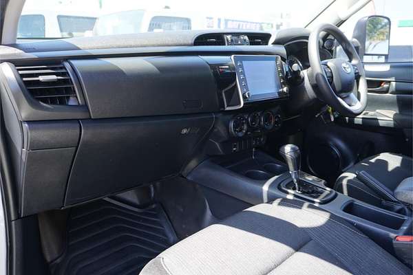 2021 Toyota Hilux SR GUN126R 4X4