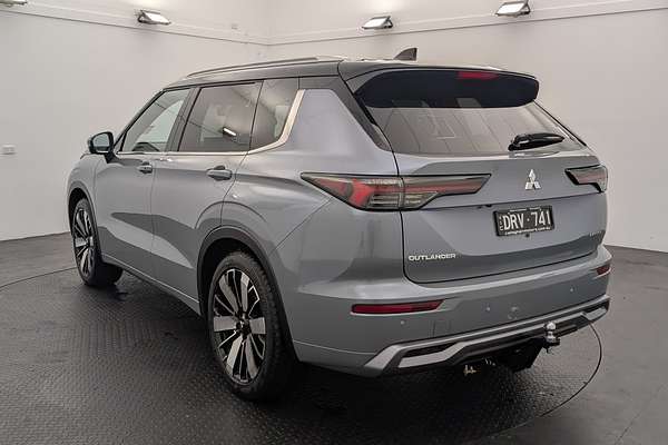 2025 Mitsubishi Outlander Exceed Tourer ZM