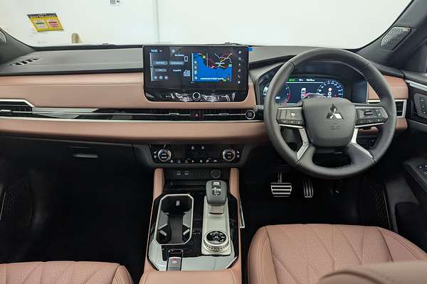 2025 Mitsubishi Outlander Exceed Tourer ZM