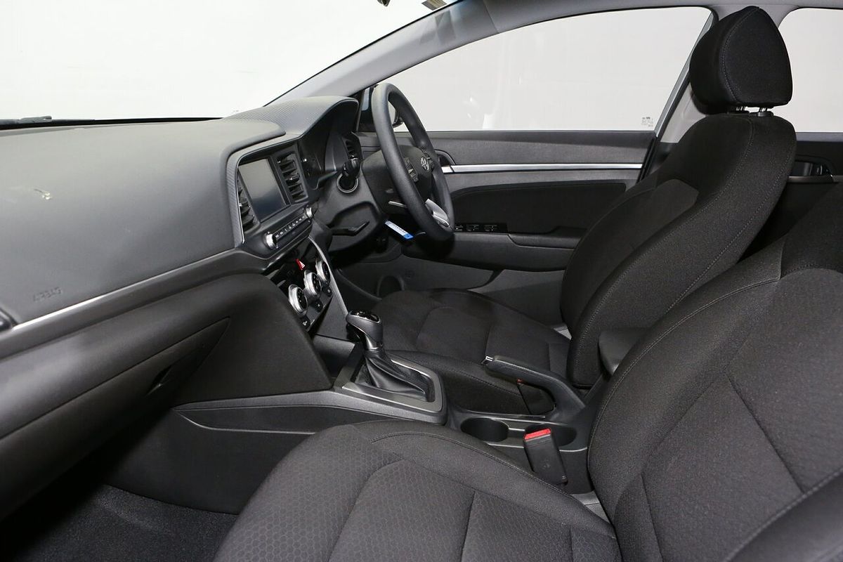 2020 Hyundai Elantra Go AD.2