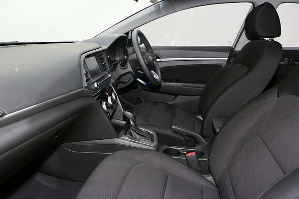 2020 Hyundai Elantra Go AD.2