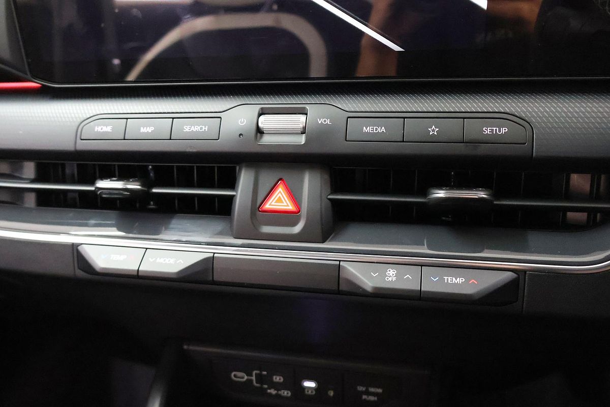 2025 Kia K4 GT-Line CL4m