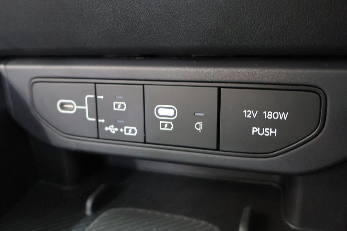 2025 Kia K4 GT-Line CL4m