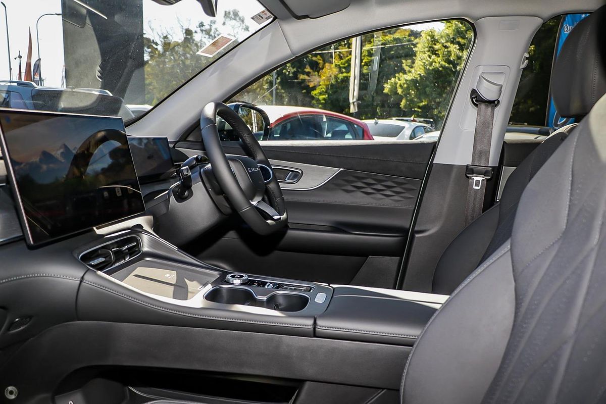 2025 Chery Tiggo 8 Super Hybrid Ultimate T31