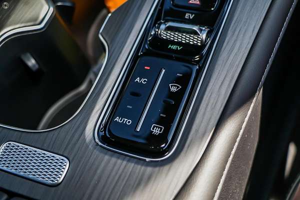 2025 Chery Tiggo 8 Super Hybrid Ultimate T31