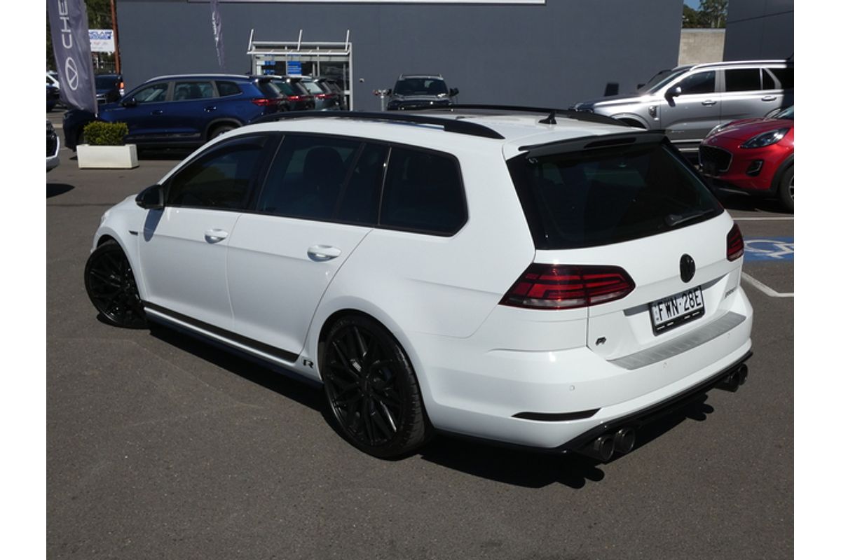 2017 Volkswagen Golf R Grid Edition 7.5