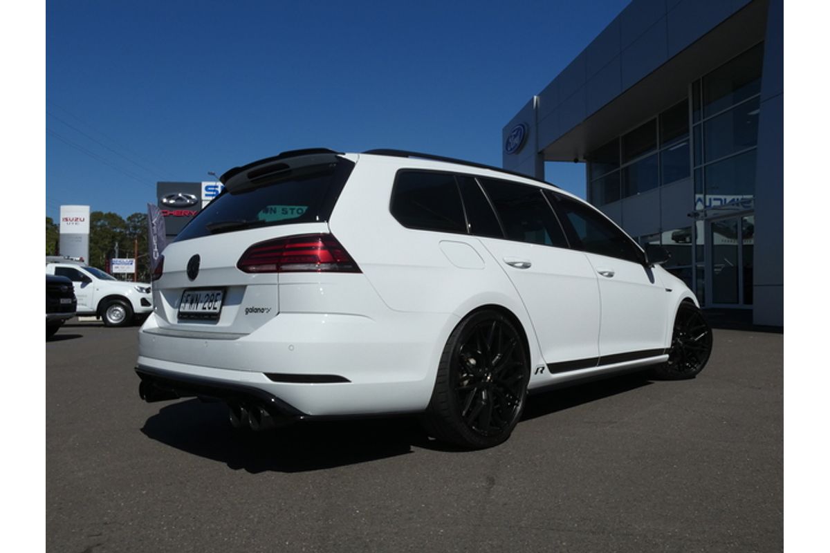 2017 Volkswagen Golf R Grid Edition 7.5