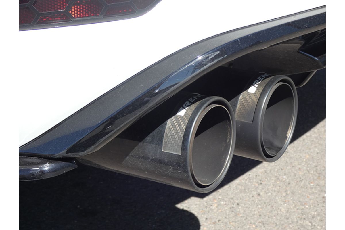 2017 Volkswagen Golf R Grid Edition 7.5