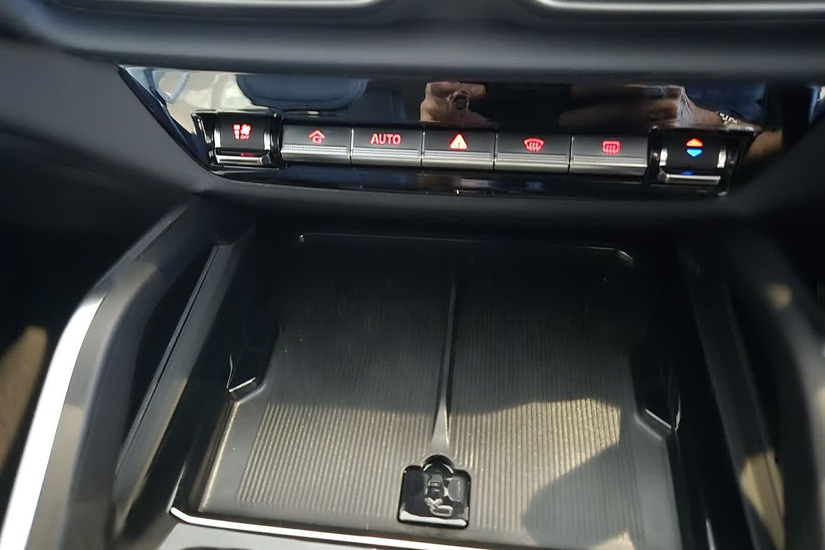 2025 LDV D90 Executive SV9A