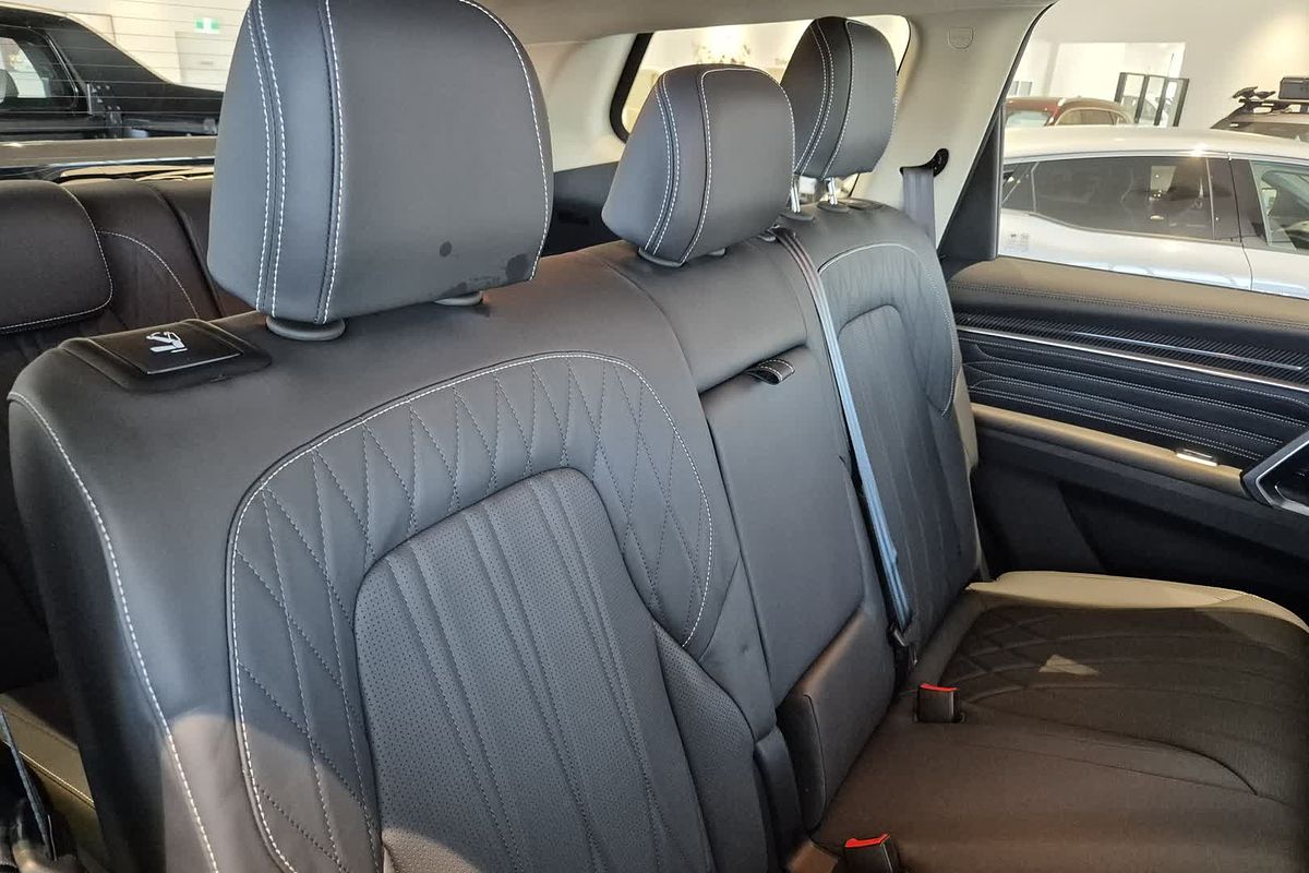 2025 LDV D90 Executive SV9A